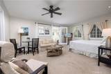 340 Moss - Photo 2