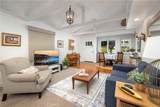 340 Moss - Photo 7