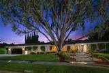 5910 Victoria - Photo 1