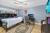 5910 Victoria - Photo 31