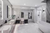2035 Evergreen St - Photo 18