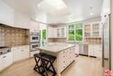 915 Hartford Way - Photo 18