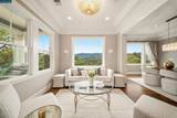 1333 Laverock Ln - Photo 3