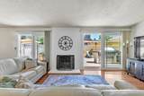 3031 Larkin Pl - Photo 4