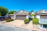 903 Queens Ct. - Photo 3