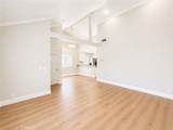 729 Knott - Photo 2