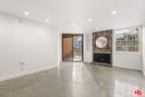 740 Kings Road - Photo 11