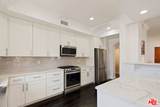 1862 Bentley Avenue - Photo 18