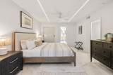179 Gran Via - Photo 36