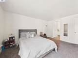 1750 Halford Ave - Photo 17