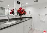 1160 Granville Avenue - Photo 31