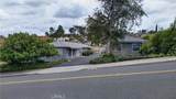 216 Graves - Photo 1