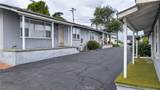 216 Graves - Photo 2
