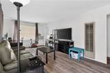 216 Graves - Photo 6