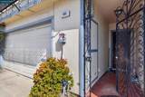581 Price St - Photo 2