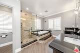 681 Bronson Avenue - Photo 19