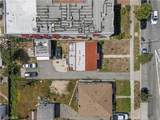 1534 Broadway - Photo 18