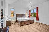 151 Winnett - Photo 16
