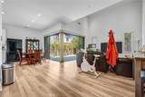 151 Winnett - Photo 6