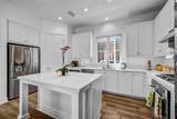 151 Winnett - Photo 8