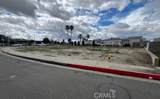 572 Grand - Photo 3