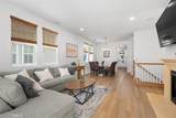 10 Thorp - Photo 10