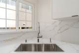 323 Louise Street - Photo 7