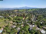 3424 Woodview Dr - Photo 32
