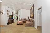 329 Sherwood Boulevard - Photo 5