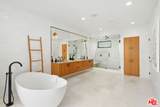 3207 Maplewood Avenue - Photo 12