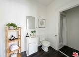 2142 Oak Street - Photo 4