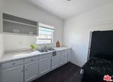 2142 Oak Street - Photo 5