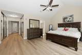 11044 Stone River - Photo 38