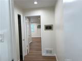 18657 Collins Street - Photo 11