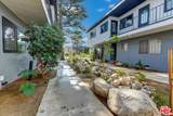 5722 Woodman Ave - Photo 14
