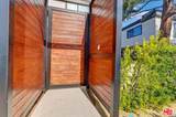 5722 Woodman Ave - Photo 4