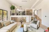924 N West Knoll Drive - Photo 11