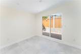 537 Spencer Street - Photo 7