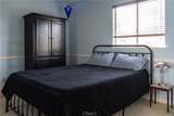 123 La Salle - Photo 33