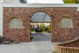 123 La Salle - Photo 70