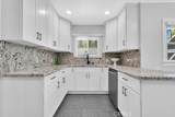 527 University Place - Photo 17