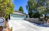 525 Clubhouse Drive - Photo 2