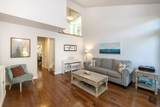 525 Clubhouse Drive - Photo 5