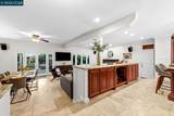 1642 Carriage Dr - Photo 15