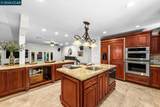 1642 Carriage Dr - Photo 16