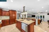 1642 Carriage Dr - Photo 17