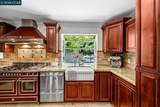 1642 Carriage Dr - Photo 18