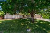 1642 Carriage Dr - Photo 2