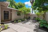 1642 Carriage Dr - Photo 4