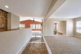 10457 Lake Breeze Dr - Photo 11